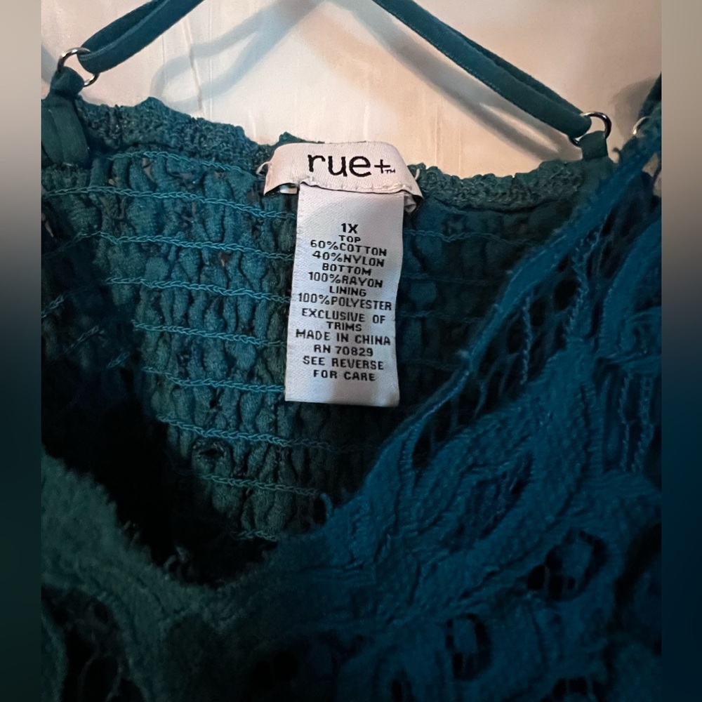 Rue21 Teal top. - Picture 3 of 3